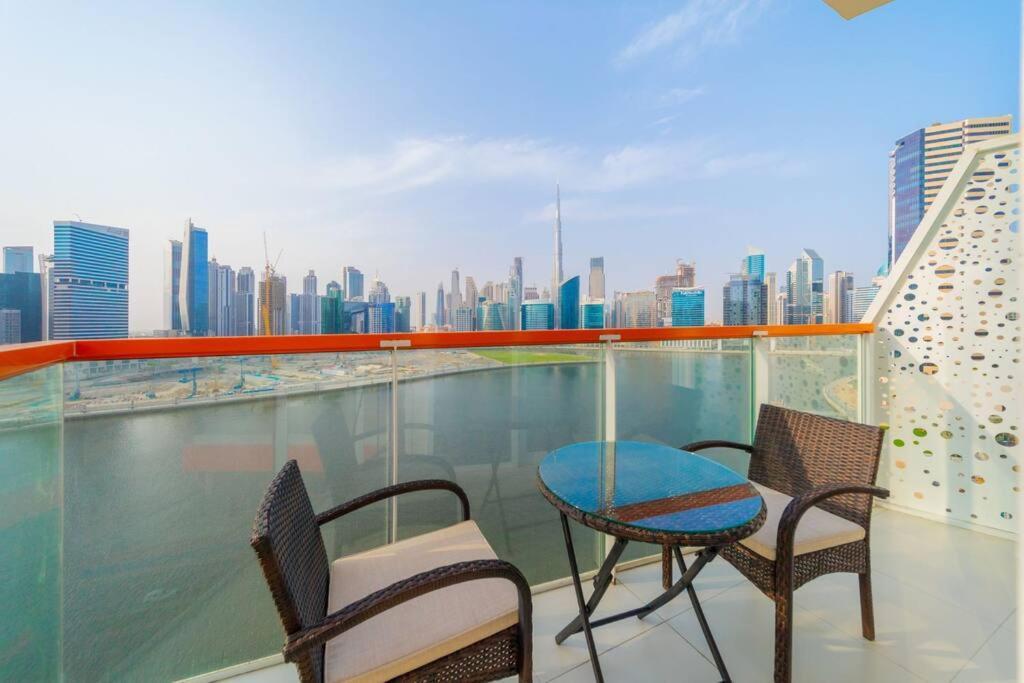 Millennium Binghatti, Business Bay - Mint Stay Дубай Екстер'єр фото