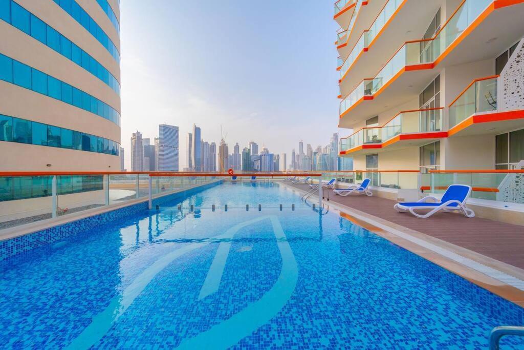 Millennium Binghatti, Business Bay - Mint Stay Дубай Екстер'єр фото
