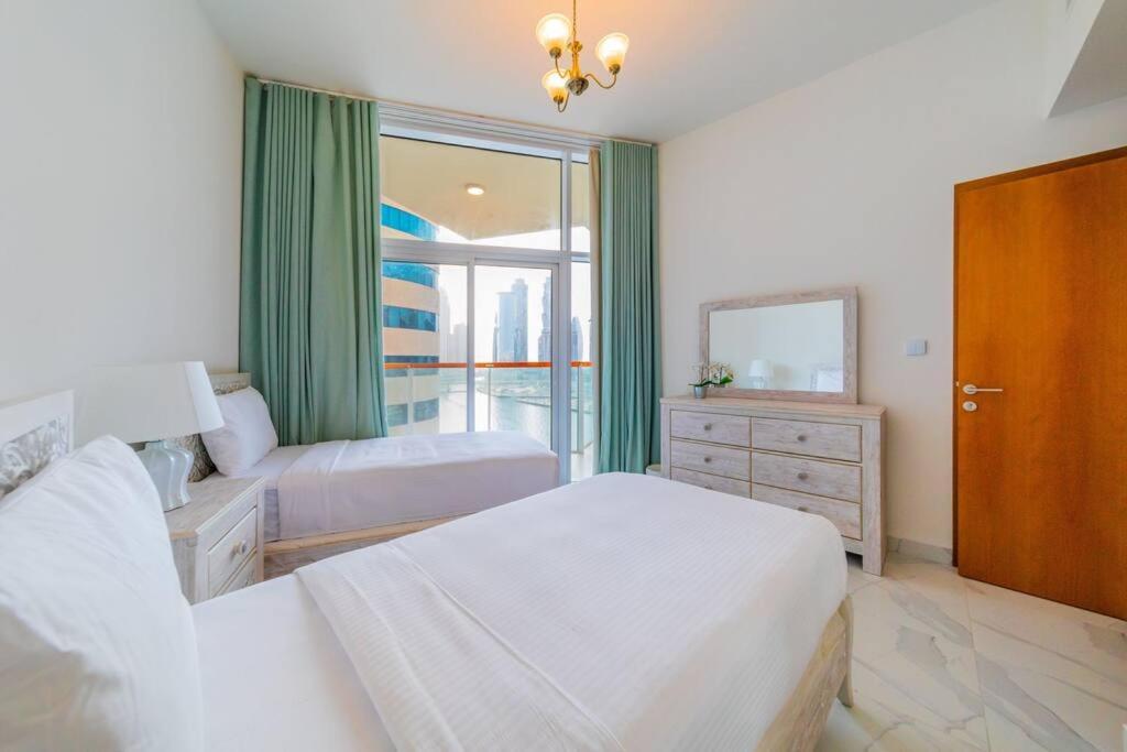 Millennium Binghatti, Business Bay - Mint Stay Дубай Екстер'єр фото