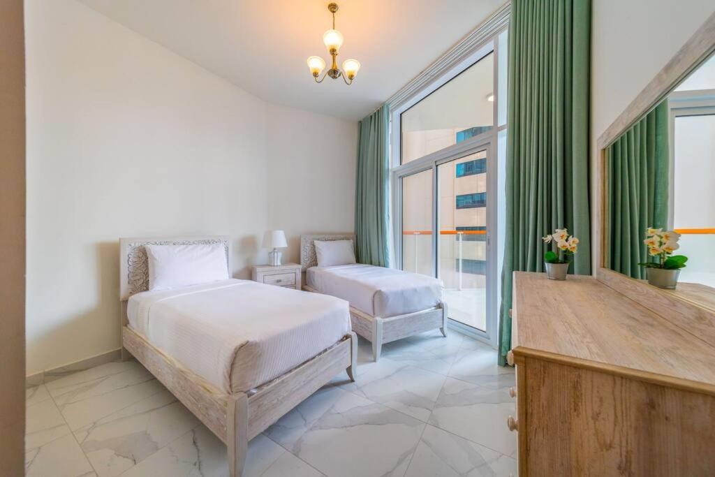 Millennium Binghatti, Business Bay - Mint Stay Дубай Екстер'єр фото